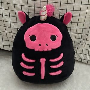 Sketlana Squishmallow